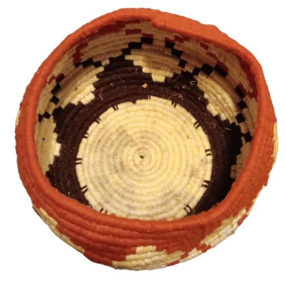 Vintage Boho southwestern african woven basket - Picture 3 of 3